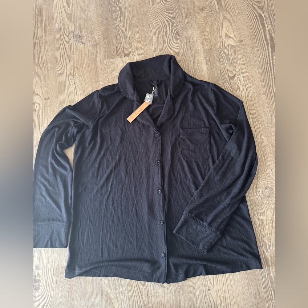 SKIMS Black Long Sleeve Pajama Top